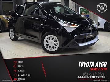 TOYOTA Aygo Connect 1.0 VVT-i 72 CV 5p. x-play