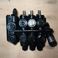 Distributore idraulico a 3 vie