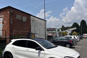 Mercedes Gla 200d  2018 iva esposta detraibile