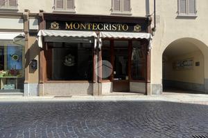 NEGOZIO A ASTI