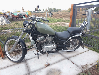 Suzuki Intruder 800