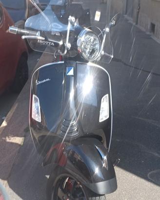 Vespa 300 gts super tech hpe 