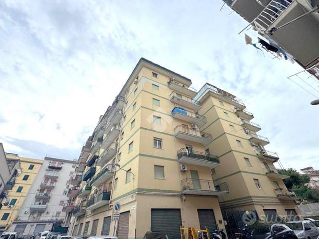 4 LOCALI A PALERMO