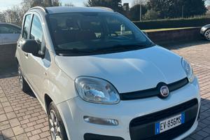 Fiat panda  benzina/metano 5 posti