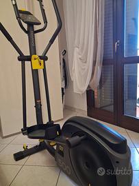 attrezzo palestra ellittica