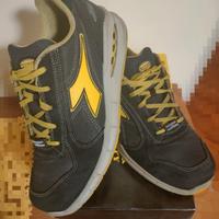 Scarpe Antinfortunistiche Diadora numero 42 e 43 
