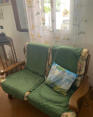 Divanetto soggiorno o taverna