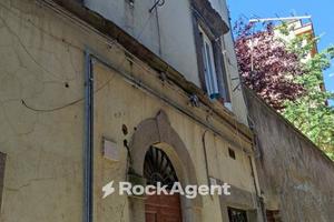 BILOCALE CON TAVERNA