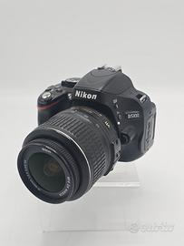 NIKON D5100 + 18-55 VR
