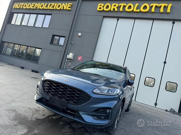 FORD KUGA per ricambi usati BGDA