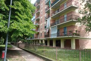 Zona est: quadrilocale subite abitabile