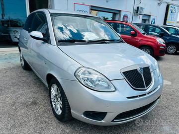 Lancia Ypsilon 1.2 Argento