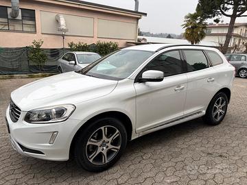 Volvo XC 60 XC60 D4 AWD Geartronic Momentum*EURO5B