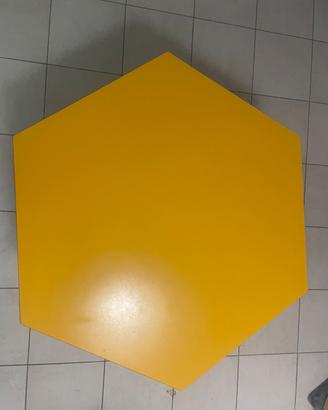 Tavolino esagonale giallo