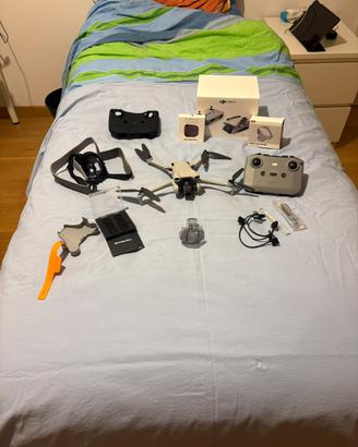 DJI Mini 3 – Drone 4K ultraleggero con accessori