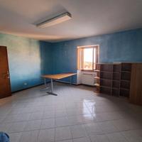 Stanze uso ufficio a Reggello