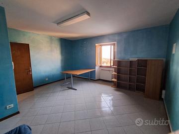 Stanze uso ufficio a Reggello