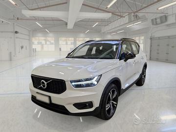 VOLVO XC40 T5 PLUG-IN HYBRID AUTO RECHARGE R-DESIG