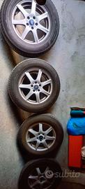 Cerchi in lega con gomme invernali 235/60 r16