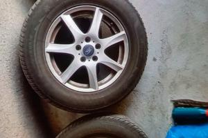 Cerchi in lega con gomme invernali 235/60 r16