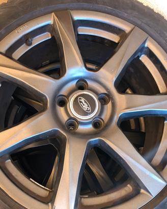 Gomme infernali completi dí cerchi.