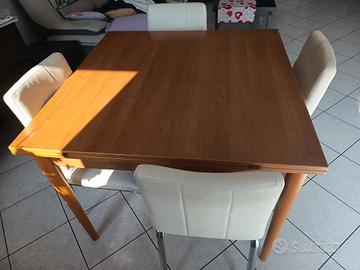 tavolo per cucina o salotto