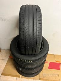 215/55 R17 KLEBER