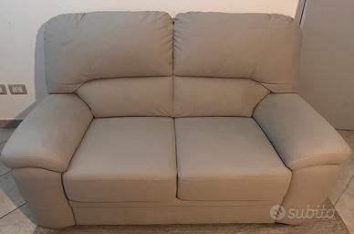 Divano due posti Roma