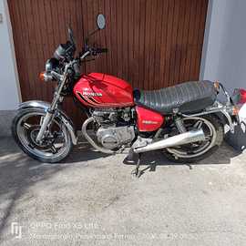 Moto d'epoca iscritta asi