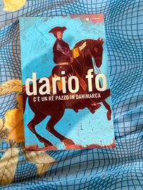 C'è un Re Pazzo in Danimarca - Dario Fo
