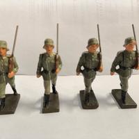 Lotto 4 Soldatini in Pasta Lineol Germany  