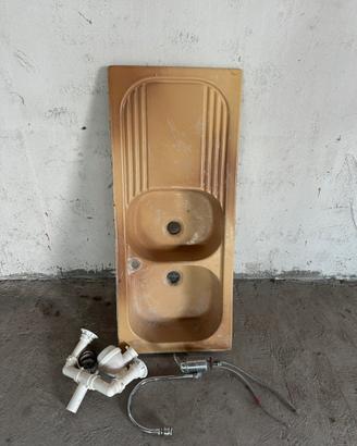 Lavabo cucina doppio ceramica smaltata e rubinetto