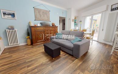 Appartamento con ampio terrazzo