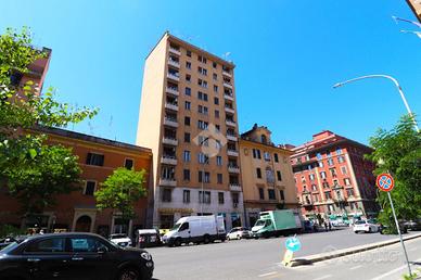 MONOLOCALE A ROMA