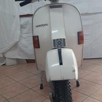 Vespa P125X