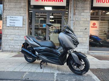Yamaha X-Max 300