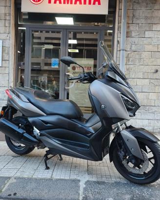 Yamaha X-Max 300