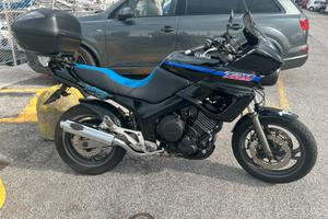 YAMAHA TDM 850