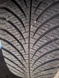 4 pneumatici goodyear