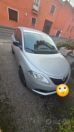 Lancia ypsilon 1.0 F ibrido benzina  del 2021