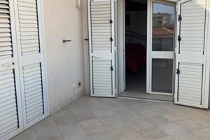 Affitta a Cava D'Aliga 400 m dal mare