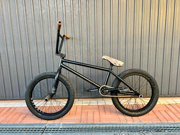 Bmx assemblata freestyle