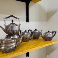 Set di antiche teiere inglesi d’epoca