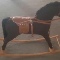 Cavallino di legno.