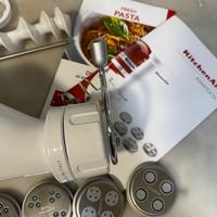 Kitchen Aid accessorio per fare la pasta .