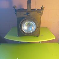 lanterna segnalazione navale