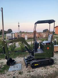 Mini escavatore NUOVO - diesel 13 quintali