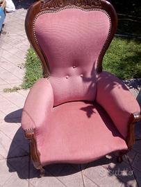 Coppia di poltroncine basse colore salmone 