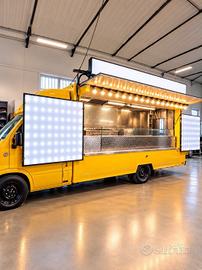 AUTONEGOZIO paninoteca ambulante food truck