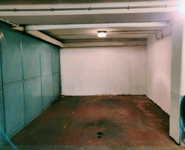 Posto auto coperto in garage condominiale